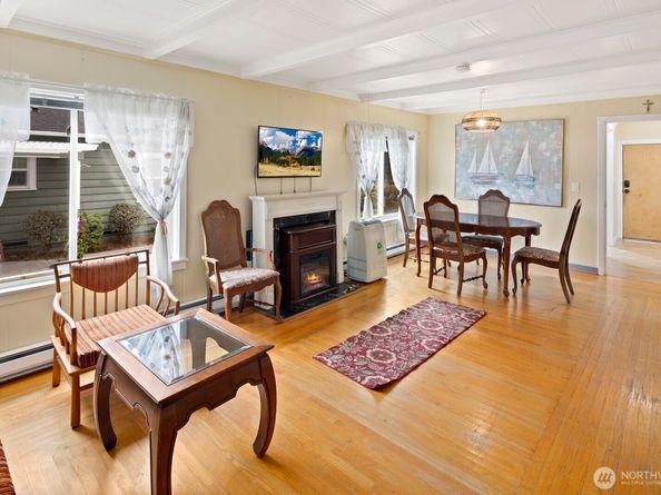 10008 Rainier Avenue S, Seattle WA 98178