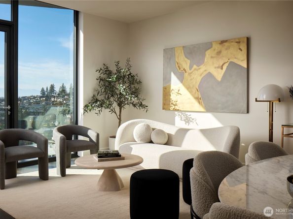 838 Avenue Square NE 1402, Bellevue WA 98004