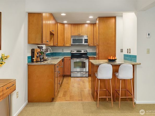 6300 Sand Point Way Way NE 111, Seattle WA 98115