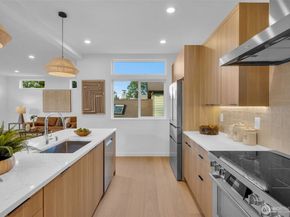 5642 49th Avenue SW, Seattle WA 98136