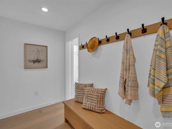 5642 49th Avenue SW, Seattle WA 98136