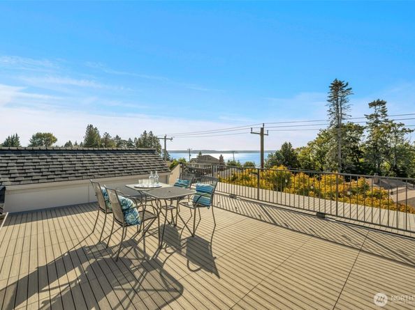 5642 49th Avenue SW, Seattle WA 98136