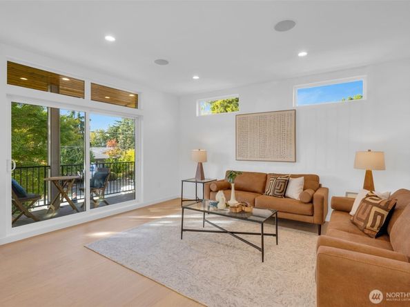 5642 49th Avenue SW, Seattle WA 98136