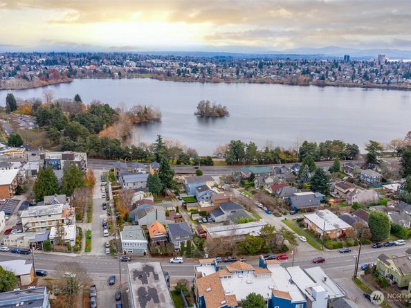 7215 5th Avenue NE, Seattle WA 98115