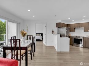 11920 98th Avenue NE 213, Kirkland WA 98034