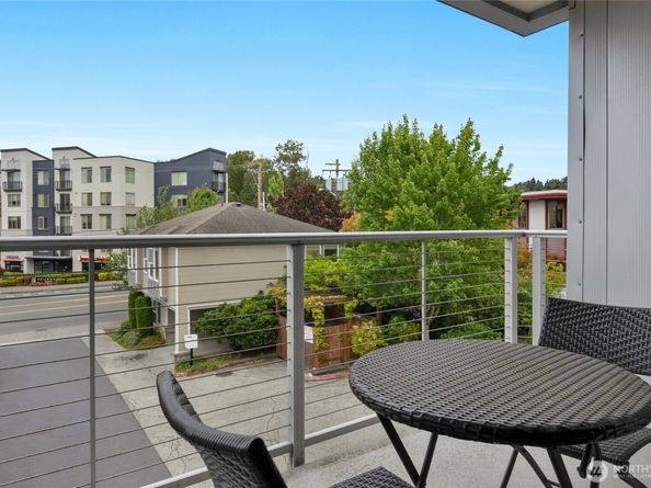 11920 98th Avenue NE 213, Kirkland WA 98034