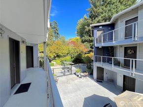 11920 98th Avenue NE 213, Kirkland WA 98034