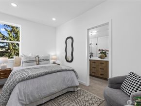 6546 D Latona Avenue NE, Seattle WA 98115
