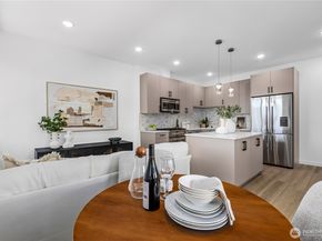 6546 D Latona Avenue NE, Seattle WA 98115