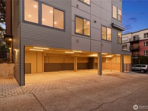 6546 D Latona Avenue NE, Seattle WA 98115