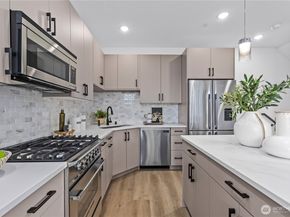 6546 D Latona Avenue NE, Seattle WA 98115