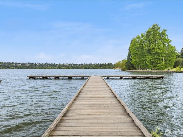 6546 D Latona Avenue NE, Seattle WA 98115