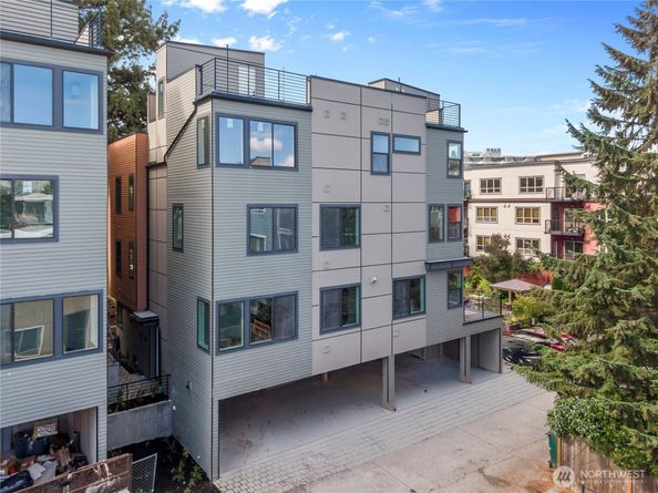 6546 D Latona Avenue NE, Seattle WA 98115