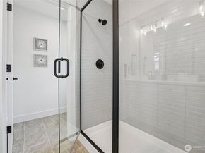 14 160th Place SE, Bothell WA 98012
