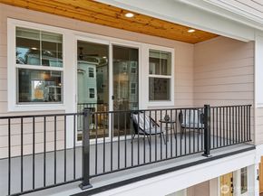 14 160th Place SE, Bothell WA 98012