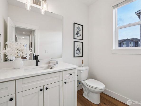 14 160th Place SE, Bothell WA 98012