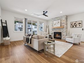 14 160th Place SE, Bothell WA 98012