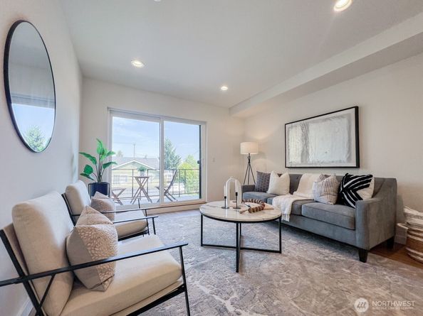 5031 35th Avenue S Unit D, Seattle WA 98118