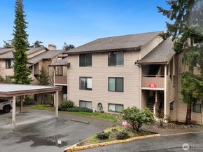 15175 Sunwood Boulevard DD32, Tukwila WA 98188