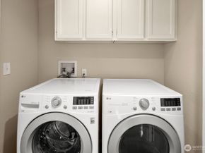 15175 Sunwood Boulevard DD32, Tukwila WA 98188