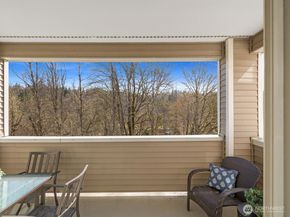 2244 132nd Avenue SE B214, Bellevue WA 98005