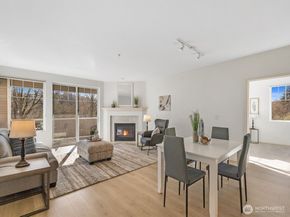 2244 132nd Avenue SE B214, Bellevue WA 98005