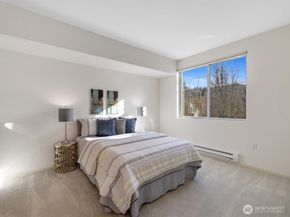 2244 132nd Avenue SE B214, Bellevue WA 98005