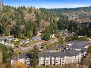 2244 132nd Avenue SE B214, Bellevue WA 98005
