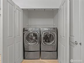 2244 132nd Avenue SE B214, Bellevue WA 98005
