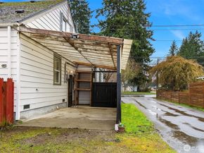 627 Madison Street, Everett WA 98203