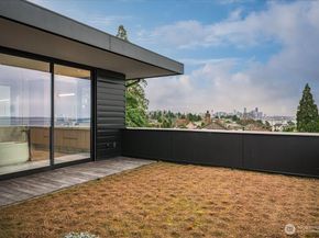 1914 Magnolia Boulevard W, Seattle WA 98199