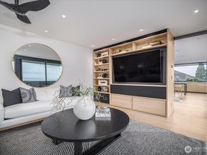 1914 Magnolia Boulevard W, Seattle WA 98199