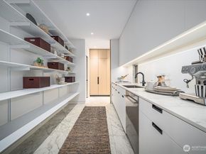 1914 Magnolia Boulevard W, Seattle WA 98199