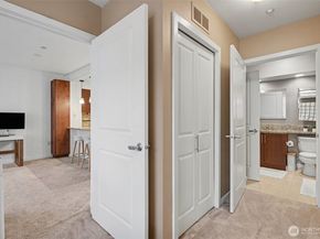211 Kirkland Ave 421, Kirkland WA 98033
