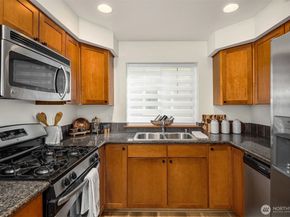 13726 Midvale Avenue N B, Seattle WA 98133