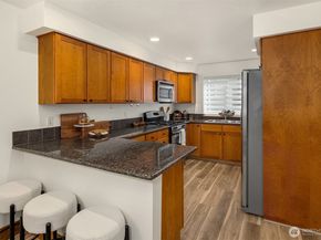 13726 Midvale Avenue N B, Seattle WA 98133