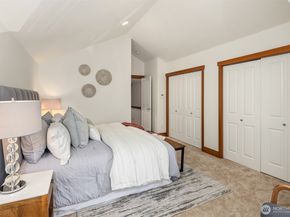 13726 Midvale Avenue N B, Seattle WA 98133