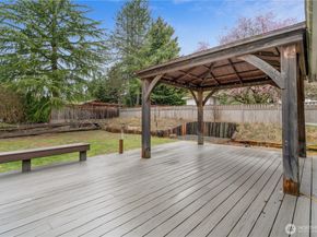 2401 185th Place SE, Bothell WA 98012