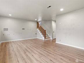 2401 185th Place SE, Bothell WA 98012