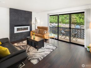 19409 56th Ave W 202, Lynnwood WA 98036