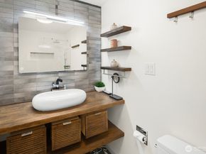 19409 56th Ave W 202, Lynnwood WA 98036