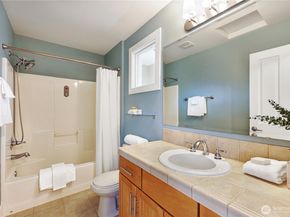 6309 30th Avenue SW, Seattle WA 98126