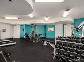 699 John St 319, Seattle WA 98109