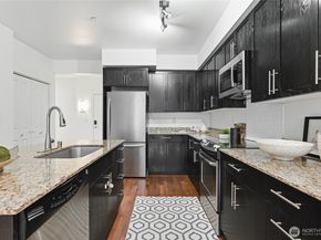 699 John St 319, Seattle WA 98109