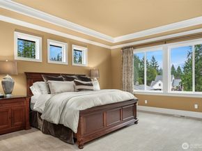 955 211th Place SE, Sammamish WA 98075