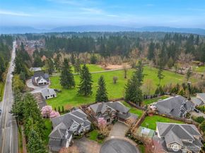 955 211th Place SE, Sammamish WA 98075