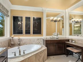 955 211th Place SE, Sammamish WA 98075