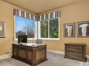 955 211th Place SE, Sammamish WA 98075