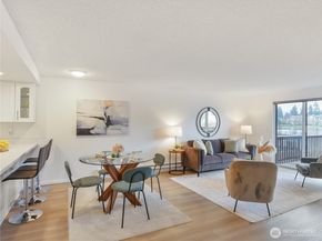 30853 13th Place S 2, Federal Way WA 98003