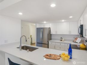 30853 13th Place S 2, Federal Way WA 98003